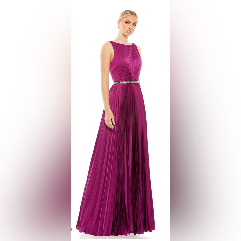 Mac Duggal Long Formal Dress 
MAC-26610